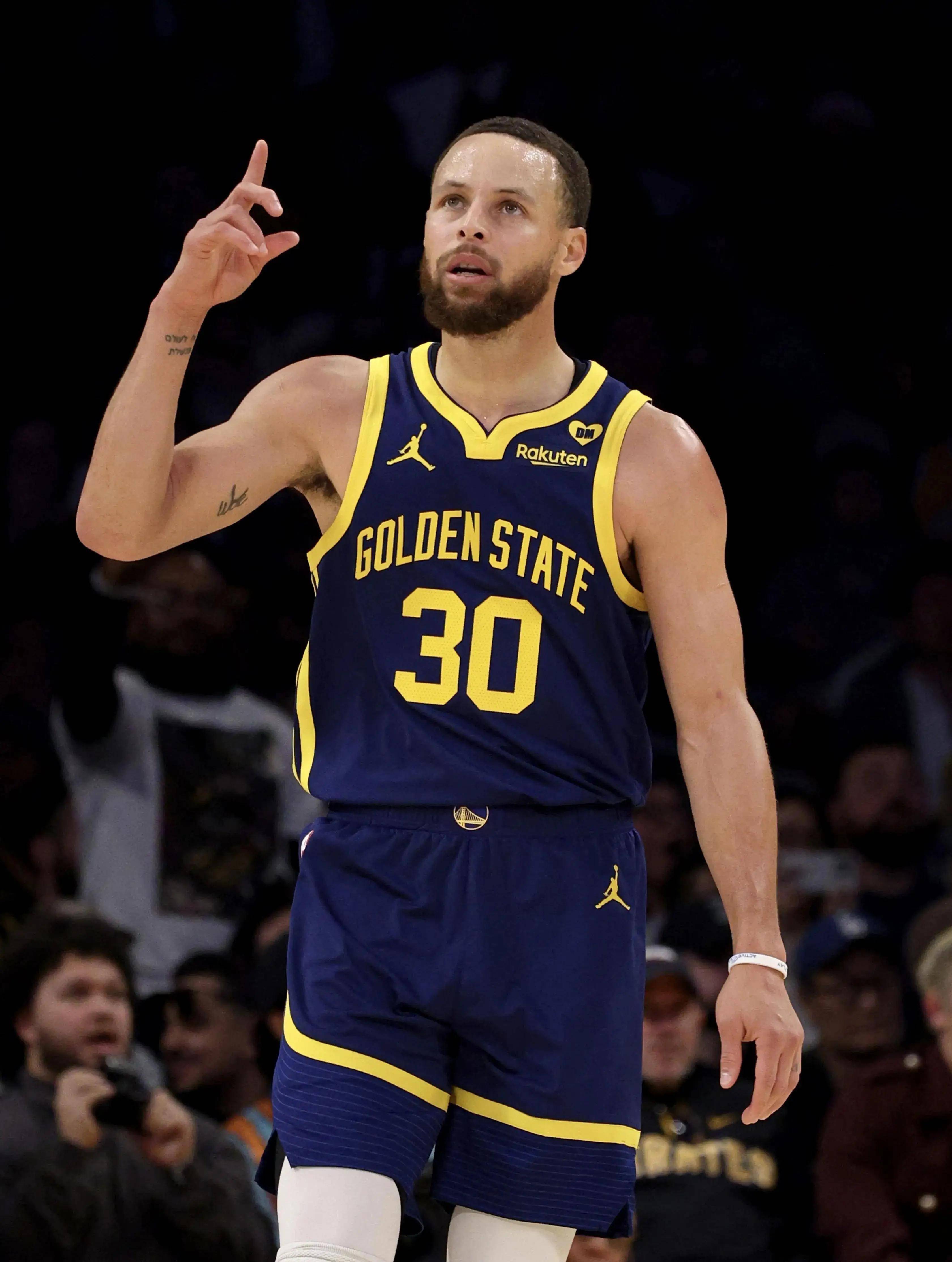 小萨去湖人 小萨去湖人